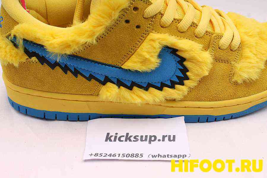 nike sb yellow bear