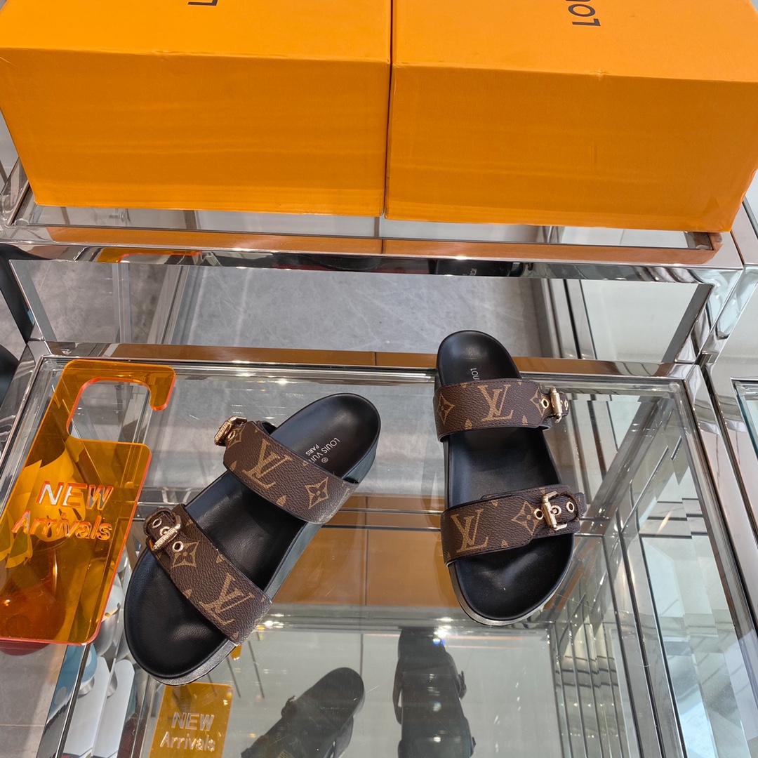 1V Slippers 2021101901