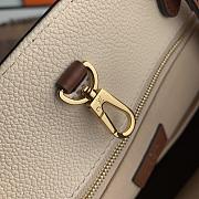 L0u1s Vu1tton Onthego Empreinte MM Turtledove in Leather with Gold-tone - 2