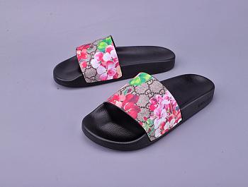 Gvcc1 slippers 2021120901