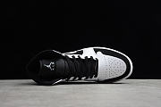 Jordan 1 Mid White Black  554725-113 - 4