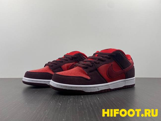 送料無料【NIKE SB DUNK LOW CHERRY DM0807-600】ナイキ エスビー