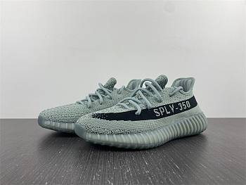 Yeezy Boost 350 V2 HQ2060