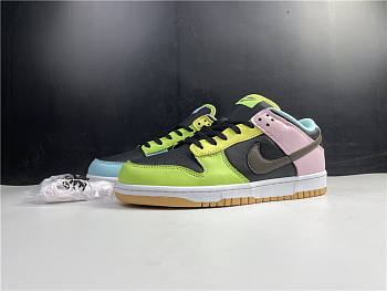 Nike Dunk Low SE  Free 99 DH0952-001