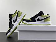 Jordan 1 Low Snakeskin Vivid Green  DX4446-301 - 3