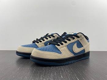 Nike SB Dunk Low Light Cream Thunderstorm  BQ6817-200