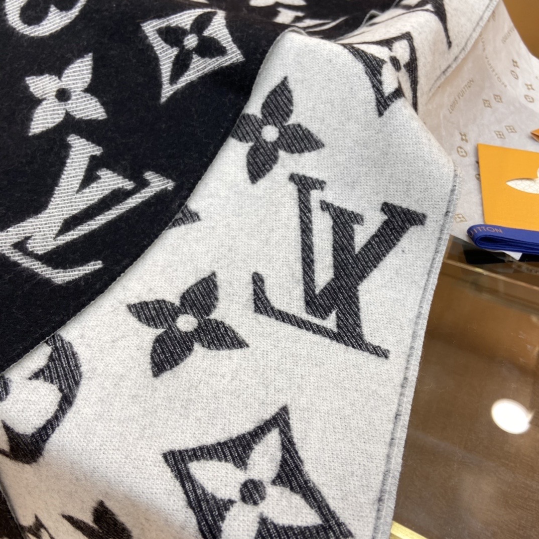 1v scarf 2022101002