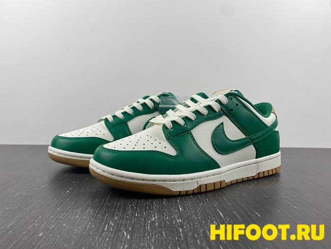 Nike Dunk Low Green and Gold FB7173-131 - 1