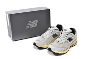 New Balance thisisneverthat x 2002R White ML2002RT - 1