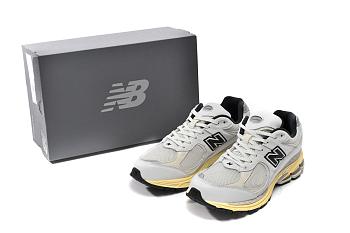 New Balance thisisneverthat x 2002R White ML2002RT