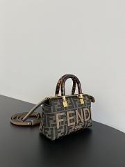 Fendi crossbody bag 17.5*18*8CM - 3