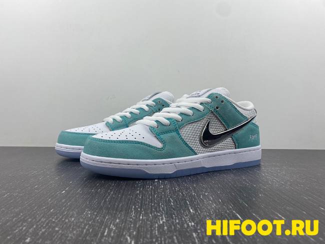 NIKE SB Low  Dunk SDCAI FD2562-400  - 1