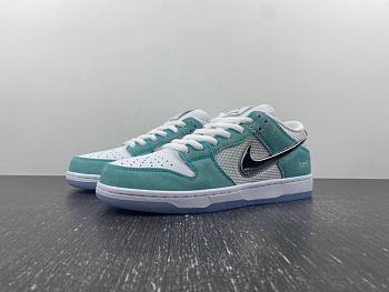 NIKE SB Low  Dunk SDCAI FD2562-400 