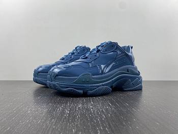 Balenciaga TRIPLE S 2023082204