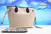 LV Neverfull Tote MM Ivory Leather  - 5