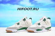 Jordan 4 Retro SB Pine Green DR5415-103 - 6