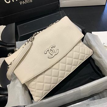 Chanel handbag 32*7.5*19CM 2023092105