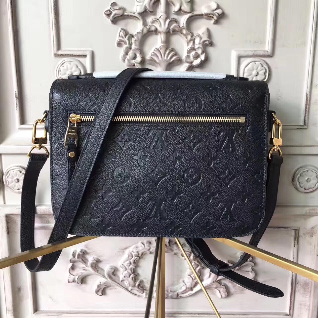 LV POCHETTE METIS BAG black 25x19x7cm
