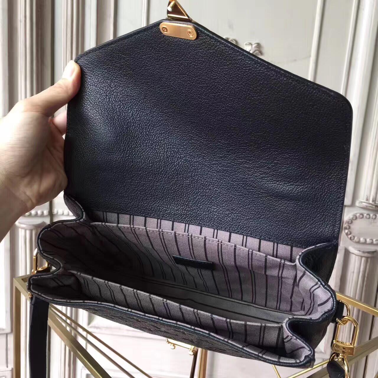 LV POCHETTE METIS BAG black 25x19x7cm