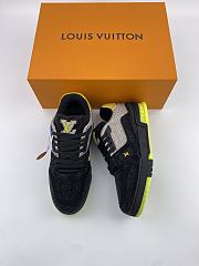 LV sneaker 2023100601 - 5