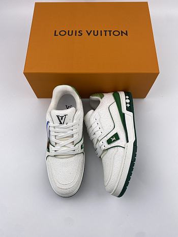 LV sneaker 2023100602