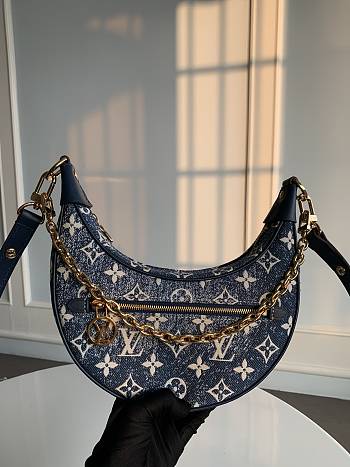  LV M81166 Loop bag 23*13*6cm