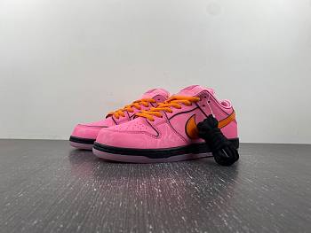 The Powerpuff Girls x Dunk Low Pro SB QS Blossom FD2631-600