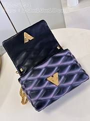 LV M23569 twist Nicolas Ghesquière BAG 23*16*10CM - 4