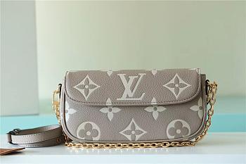 LV Wallet On Chain lvy 23.5*12*4.3CM 2023110903