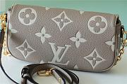 LV Wallet On Chain lvy 23.5*12*4.3CM 2023110903 - 2