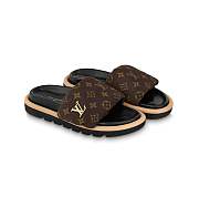 Lv Pool Pillow Comfort Mules slide 2023111301 - 4