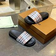 Burberry slide 2023111302 - 6