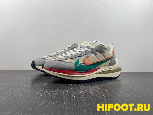 Nike Sacai x VaporWaffle Tour Yellow DD1875-107 - 1