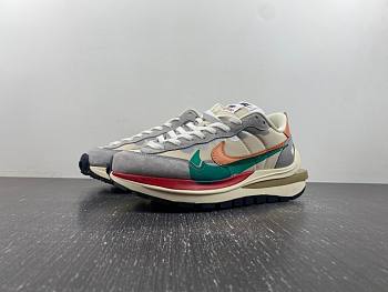 Nike Sacai x VaporWaffle Tour Yellow DD1875-107