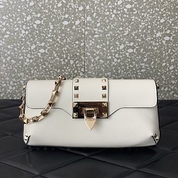 Valentino rockstud bag 26*13*7CM  white 2023111703