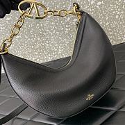 Valentino vlogo moon bag 29*23*11CM black 2023111704 - 5