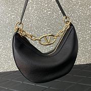 Valentino vlogo moon bag 29*23*11CM black 2023111704 - 4