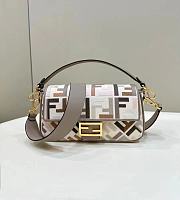 FENDI Baguette Bag 26×6×14CM  - 6