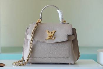 LV LOCKME EVER 23*17*10CM 2023113002