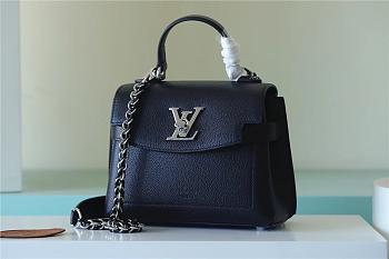 LV LOCKME EVER 23*17*10CM 2023113003