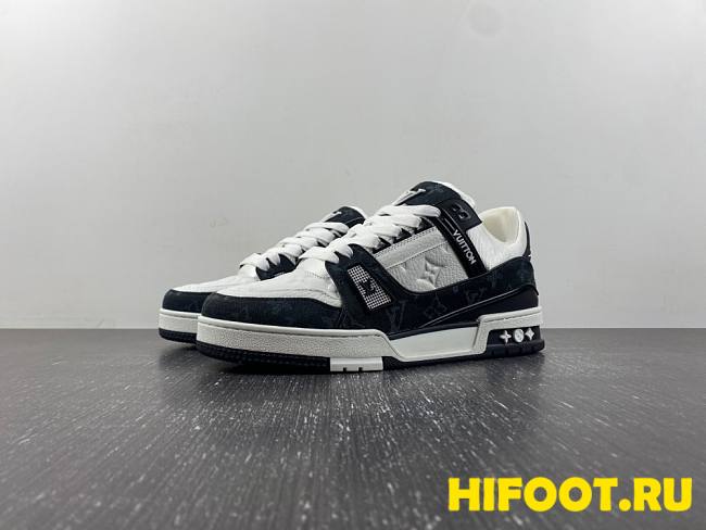 LV sneaker 2023120202 - 1