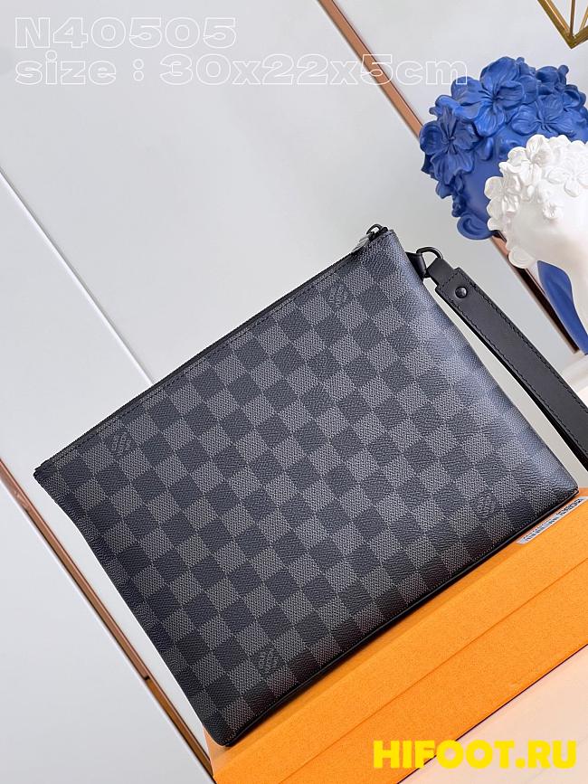 LV Takeoff Pouch N40505 30x22x5CM 2023120406 - 1