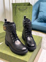 Gucci women's ankle boots with double G - 6