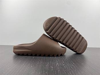 Yeezy Slide Soot GX6141