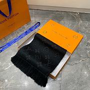 LV Scarf 2023121207 - 1