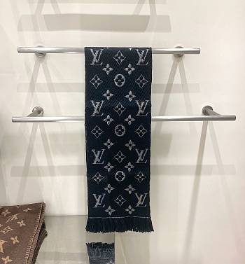 LV Scarf 2023121208