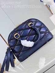 LV Nicolas Ghesquière bag 23.5*17.5*13.5cm 202410904 - 5