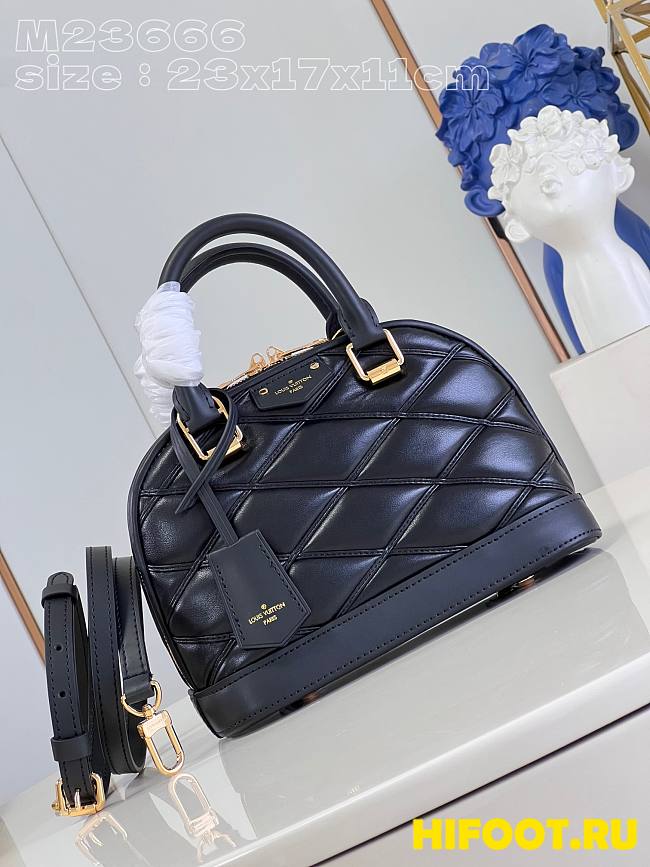 LV Nicolas Ghesquière bag 23.5*17.5*13.5cm 202410906 - 1