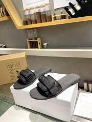 Dior slides 2024012701 - 5