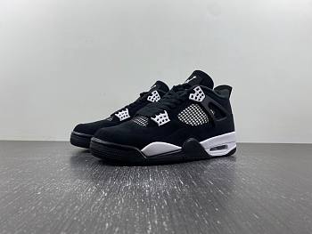 Air Jordan 4 Retro White Thunder FQ8138-001